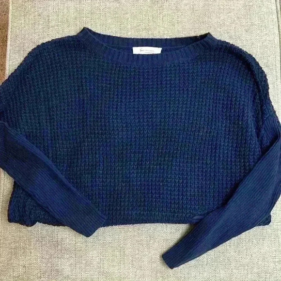 Toro Vince Camuto Royal Blue Sweater with Front Pocket - Picture 5 of 9